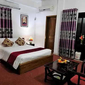 2* Hotel De Meridian Ltd